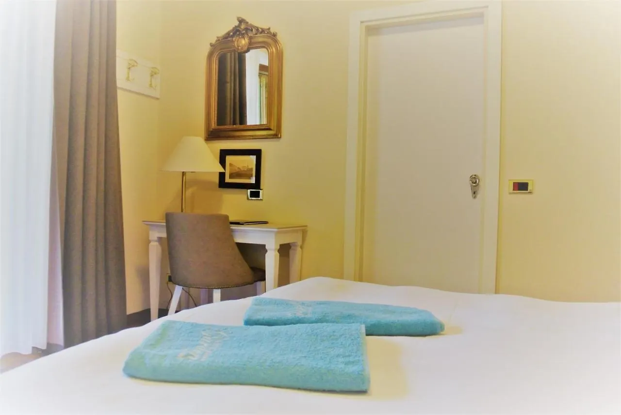 Hotel Garden 4*, Γκάρντα