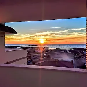  Апартаменты Vuel Sea View House -10 Minutes From The Airport Италия